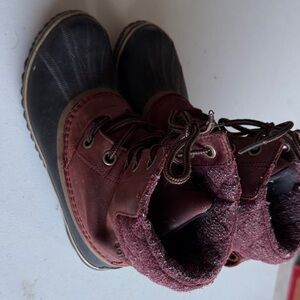 Sorel Slimpack II Heeled Burgundy and Black Winter Boots